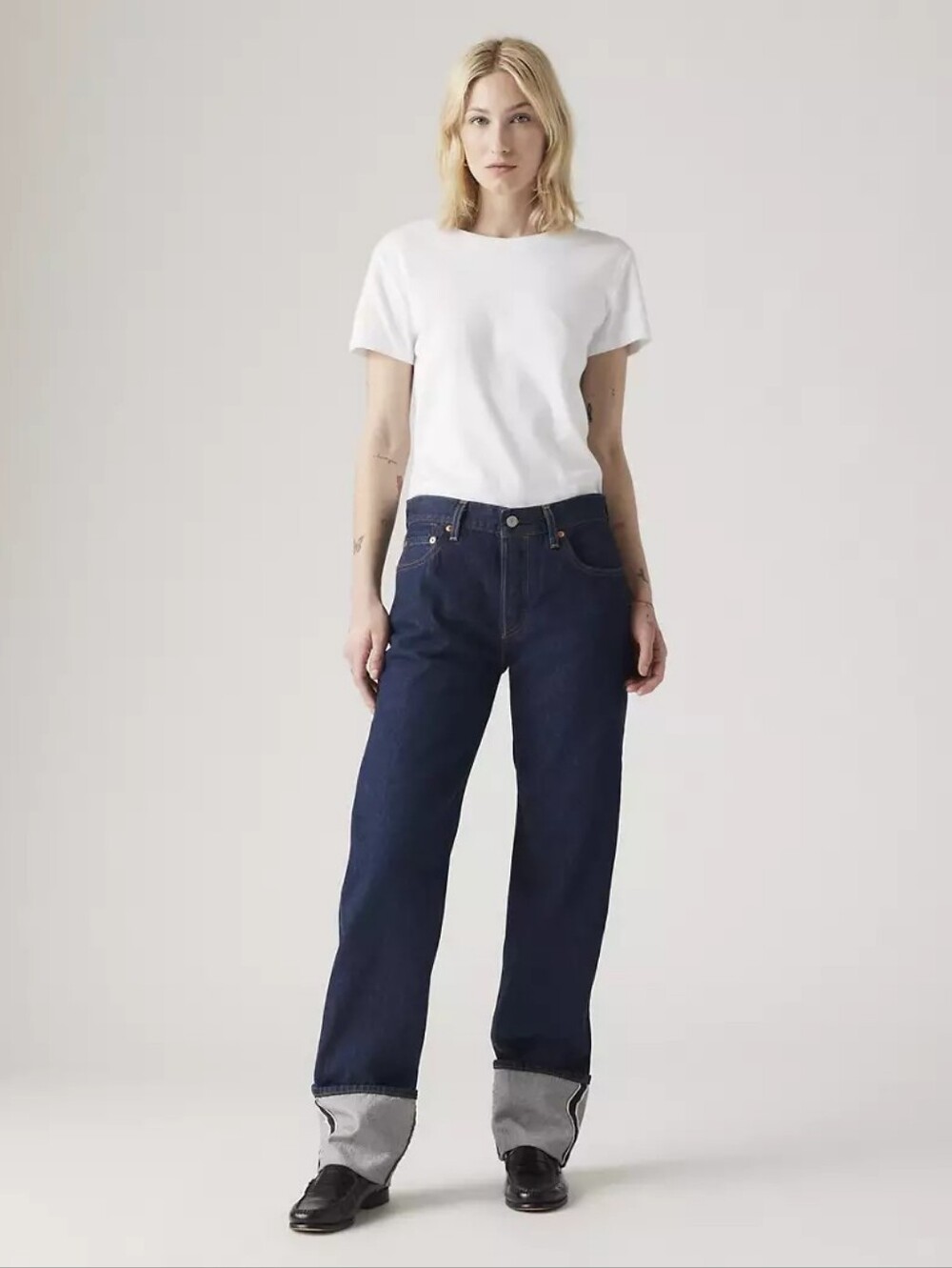 NWOT Levi's 501 90s Cuffed Selvedge Jeans (Dark Rinse)